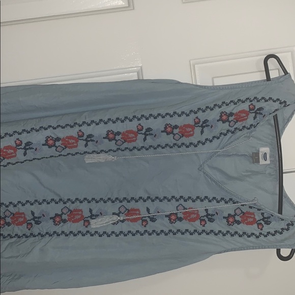 Tops - tank top